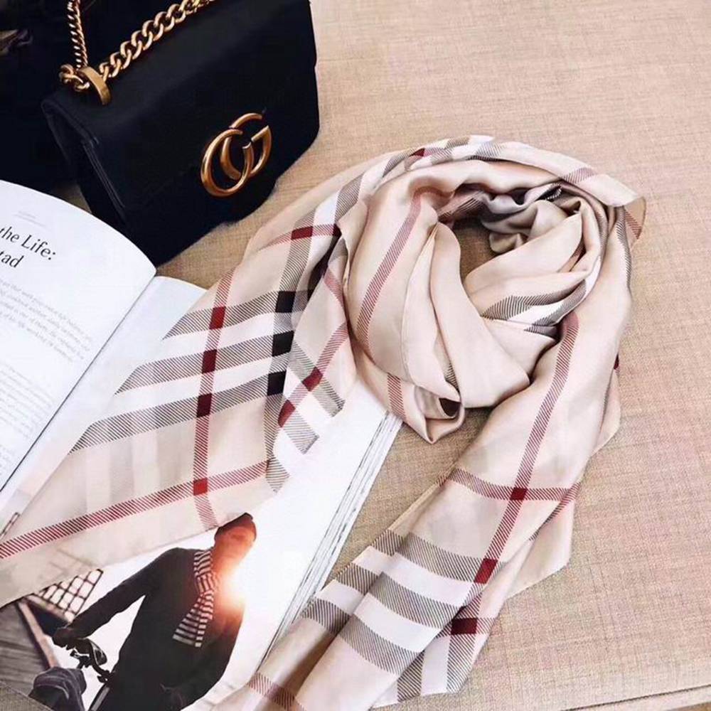 B**rry scarf